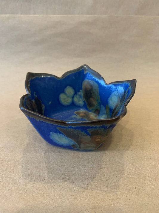 Lotus Edge small Bowl w/ Blue Glaze 5" Dia