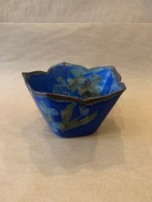 Lotus Edge Bowl w/ Blue Glaze 6" Dia