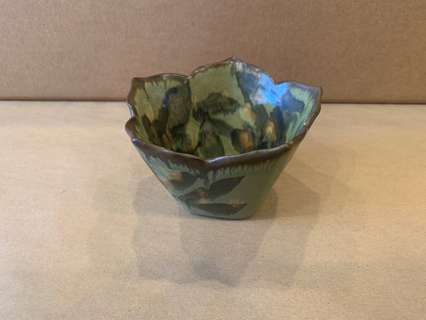 Lotus Edge Bowl w/ Green Glaze 6" Dia