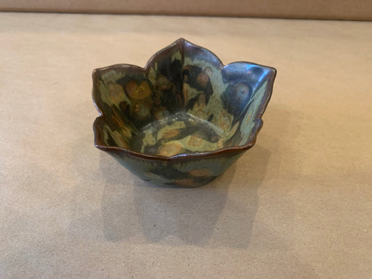 Lotus Edge small Bowl w/ Green Glaze 5" Dia