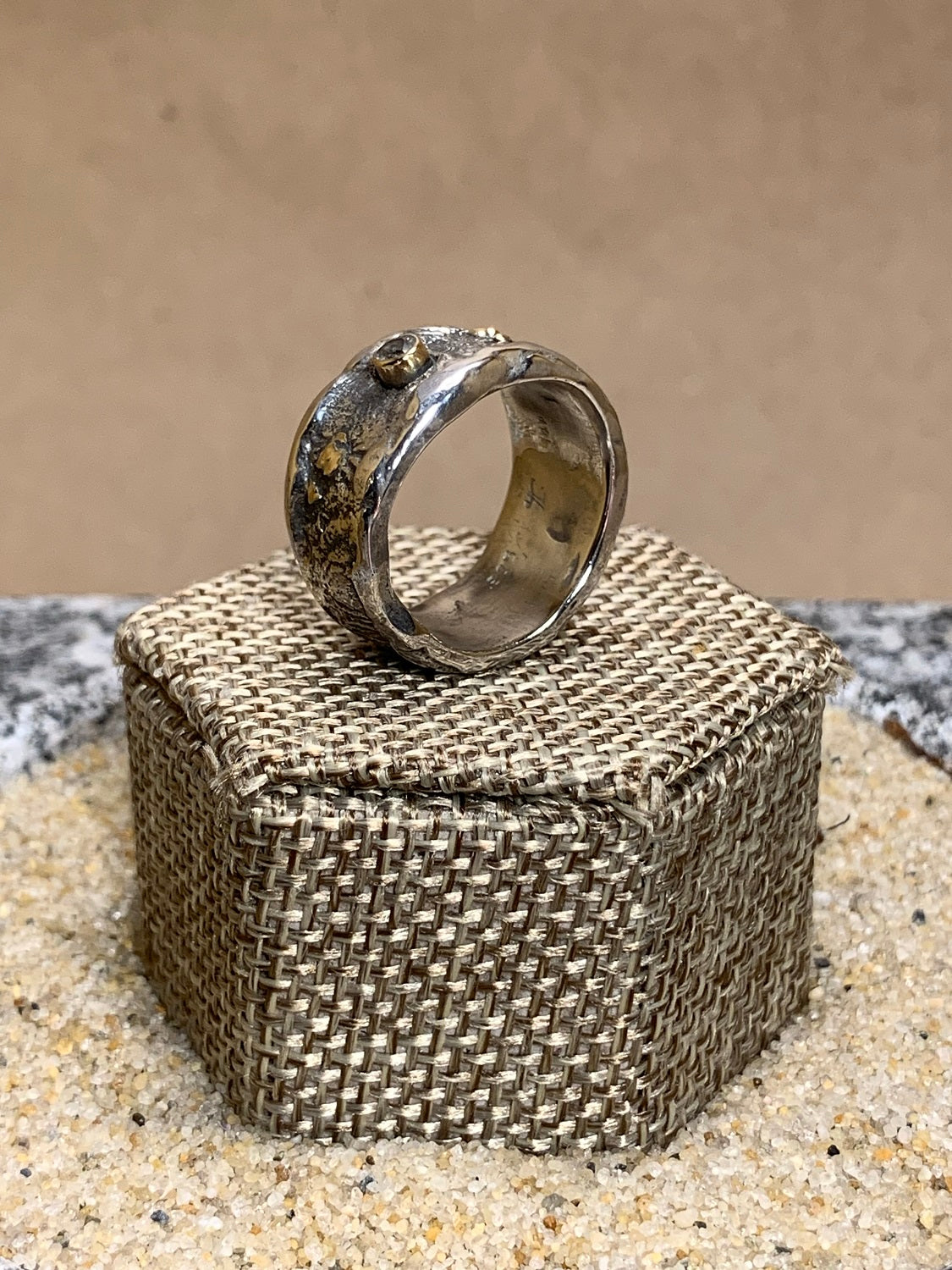 Sterling Silver Band w/ Stone and 14K Gold Accent Ring SZ 7