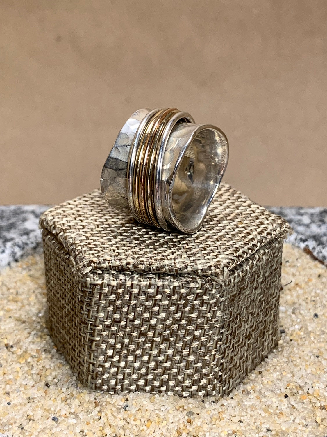 Silver Spinner Ring w/ Brass Accents SZ 7