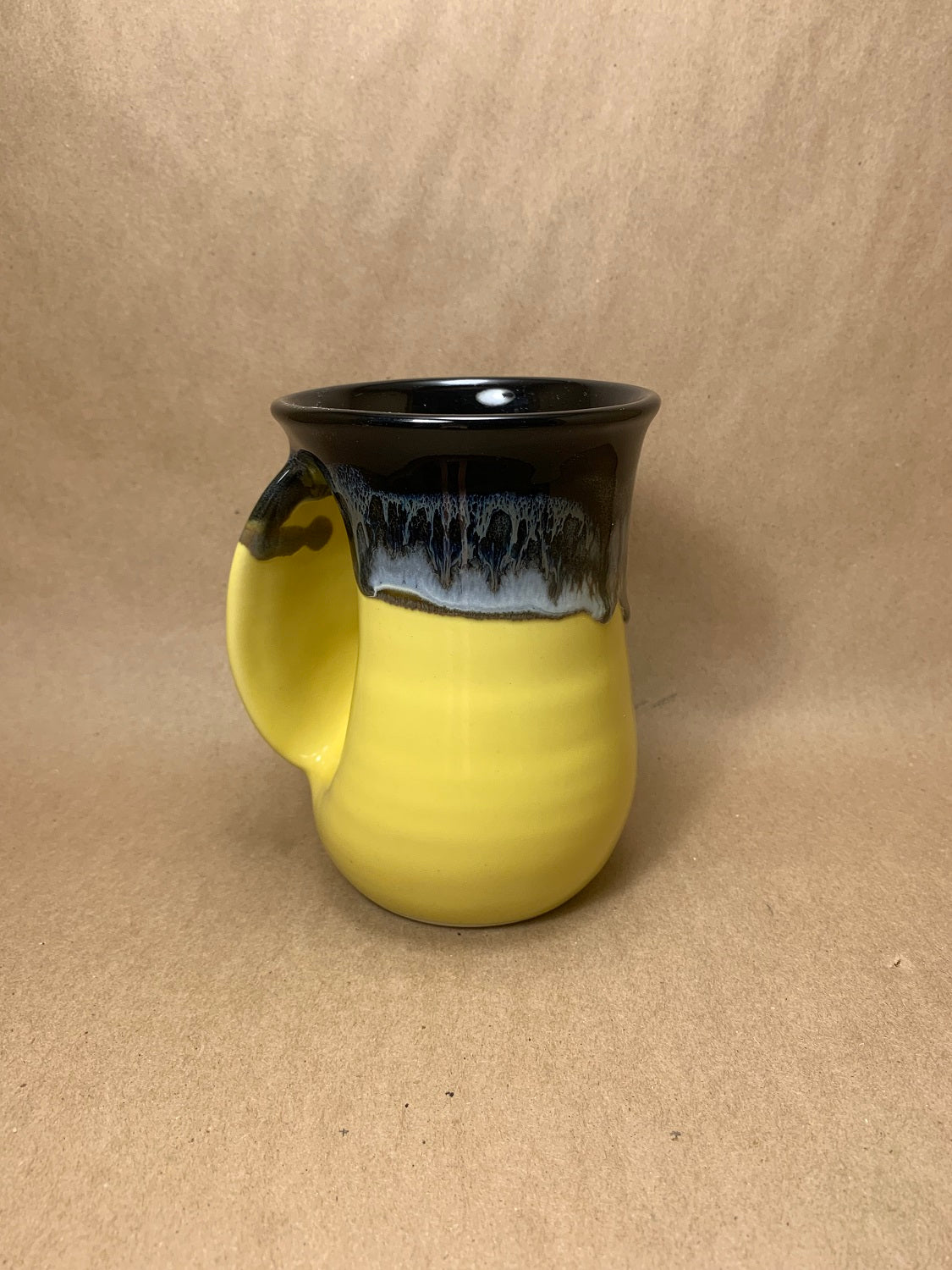 Handwarmer Mugs Left Handed Black/Yellow