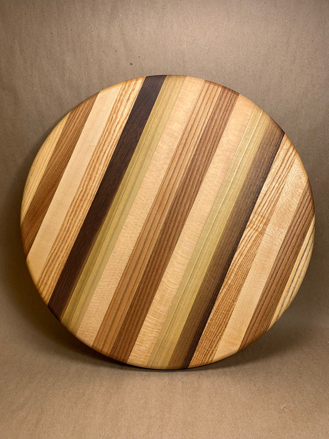 Hardwood Circular Cutting Board 12.5" Diameter